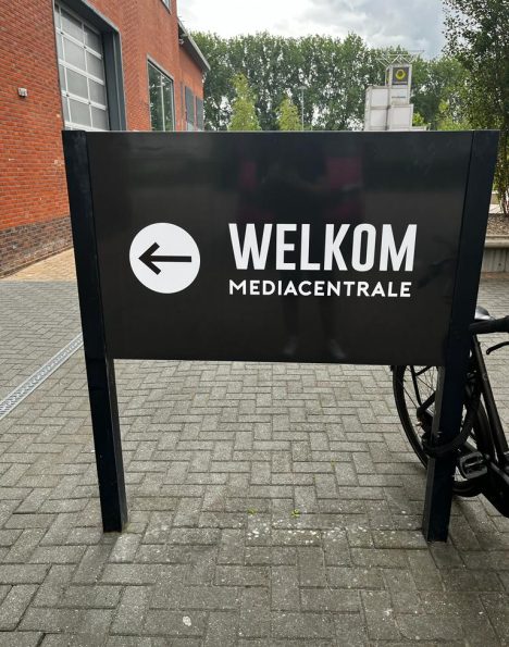 Bewegwijzering mediacentrale